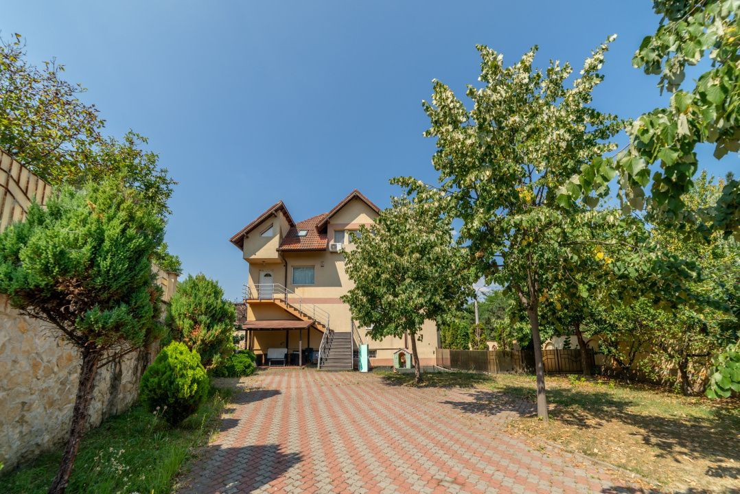 Apartament pe 2 nivele -  6 camere Gavana 3 + 309 mp curte proprie - Poză 14