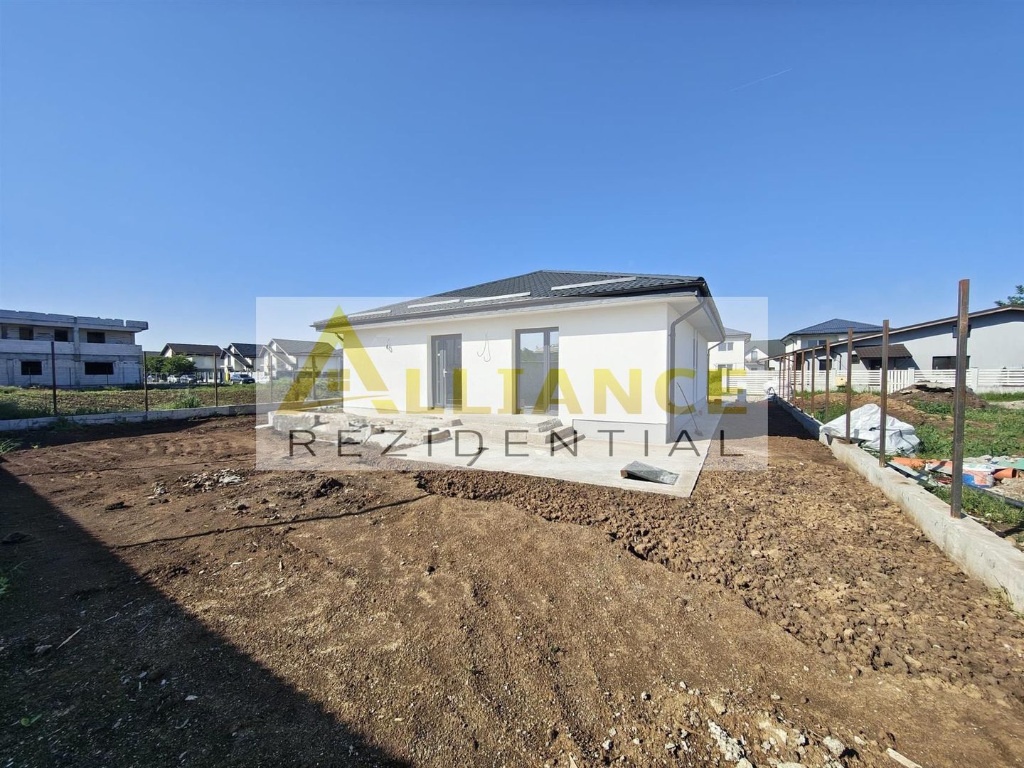 Casa parter | Str. Miorita | 4 camere | Teren 463 mp | La 5 minute de bulevard - Poză 3