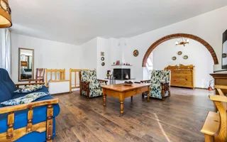 Casa pe 3 niveluri | Terasa cu priveliste | 3 parcari | Pozitie centrala - Poză 11