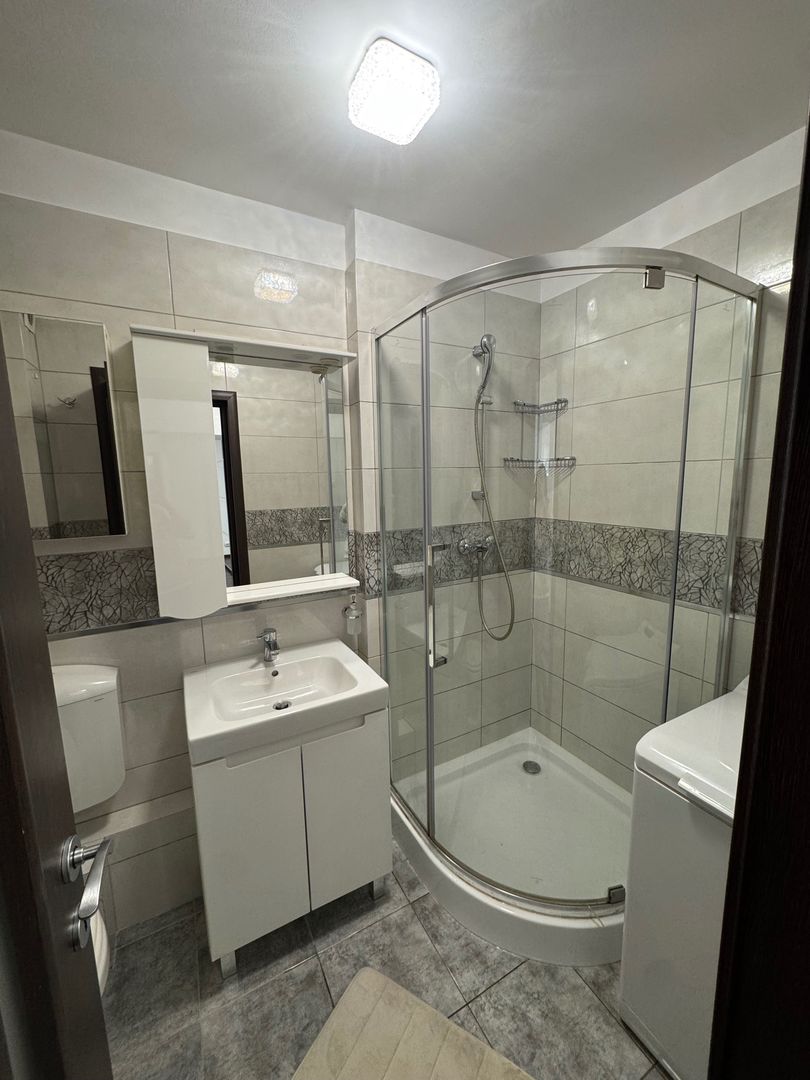 Închiriez garsonieră modernă, Decebal - Piața Muncii - Poză 8