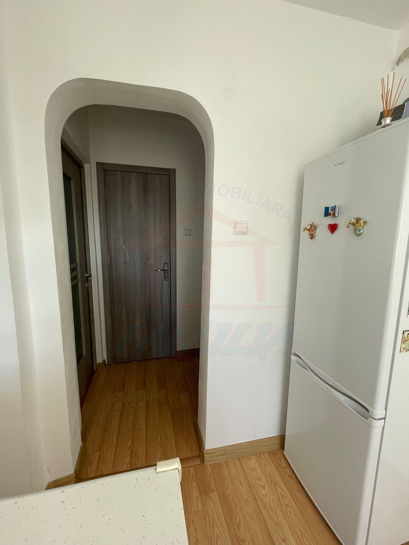 Vânzare apartament 2 camere, Micro 17, 47 mp, 56.000 EURO - Poză 2
