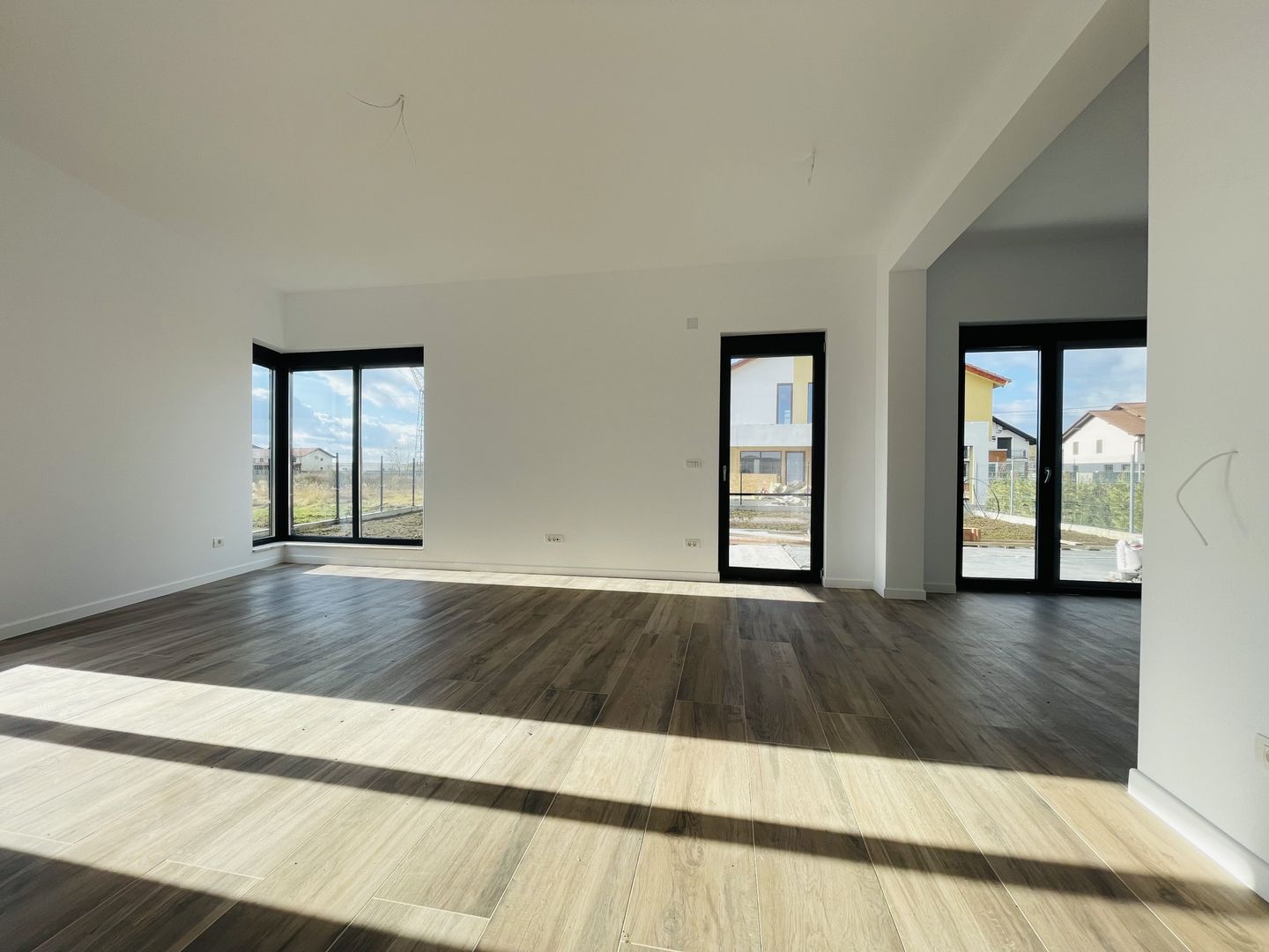 Casa Individuala | Design Ultramodern | Teren 516 mp | Comision 0% - Poză 13