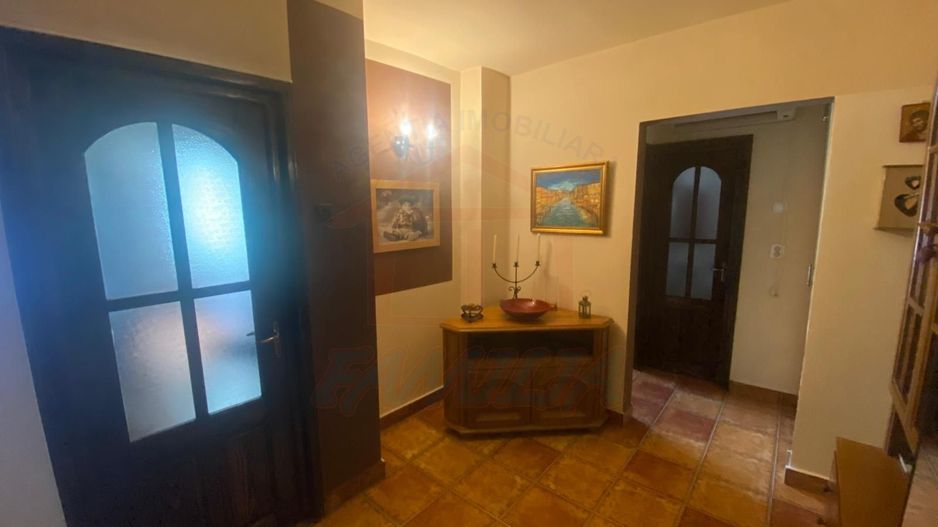 Inchiriere apartament 2 camere, Piata Centrala, 53 mp, 430 EURO/Luna - Poză 7