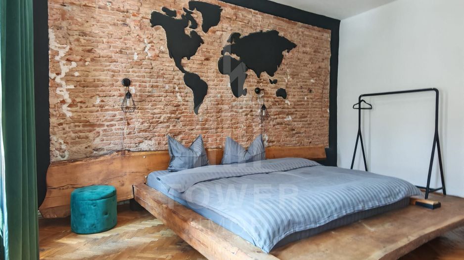 Apartament in centru istoric . - Poză 1