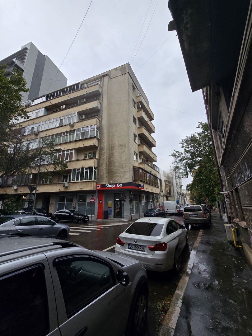 De vanzare Apartament 4 camere Vasile Lascar, Central, Creditabil - Poză 11