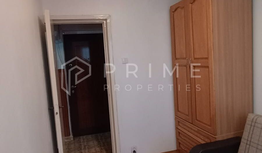 Apartament 3 camere/ Semidecomandat/ Etaj 4/ Zona Dâmbu Pietros - Poză 3