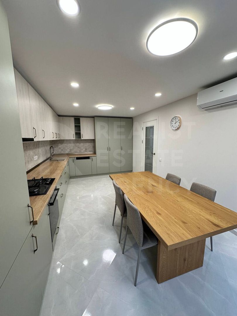 Chirie, casă, 3 camere, str. Codrul Cosminului, Ciocana - Poză 2