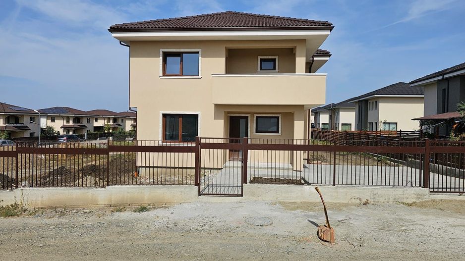 Comision 0% | Casa de vanzare in Dezmir | 149 utili | 2 parcari - Poză 1
