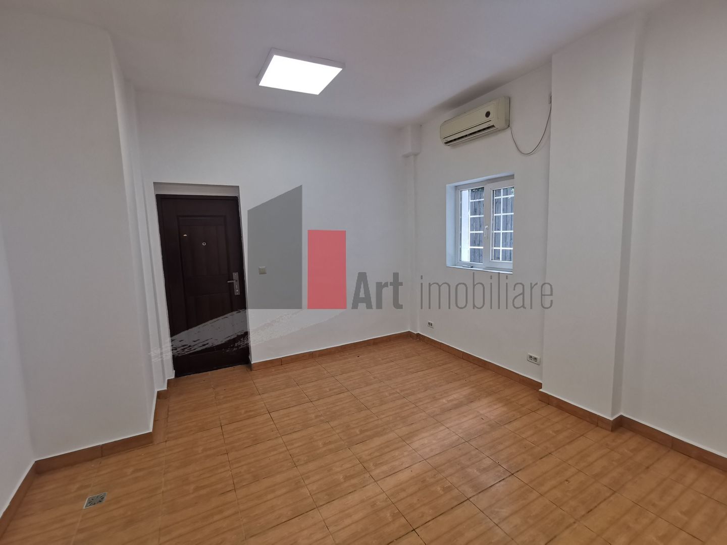 %0 Comision Spatiu comercial de inchiriat in zona Kogalniceanu/Cismigiu - Poză 4