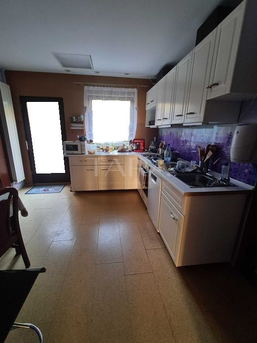 Vila de vanzare cu 7 camere in cartierul Grigorescu - Poză 3