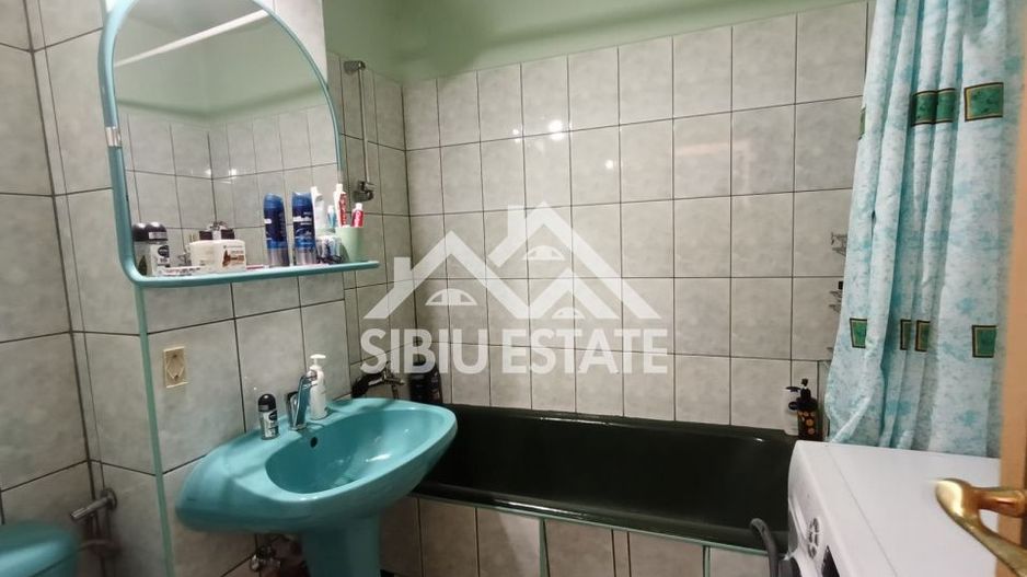Apartament de vanzare cu 3 camere, decomandat - Valea Aurie - Poză 7