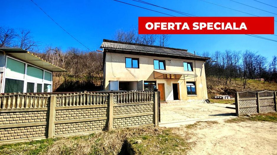 Casă cu teren generos în Dârmănești, Argeș-ideală pentru locuința sau afacere  - Poză 1