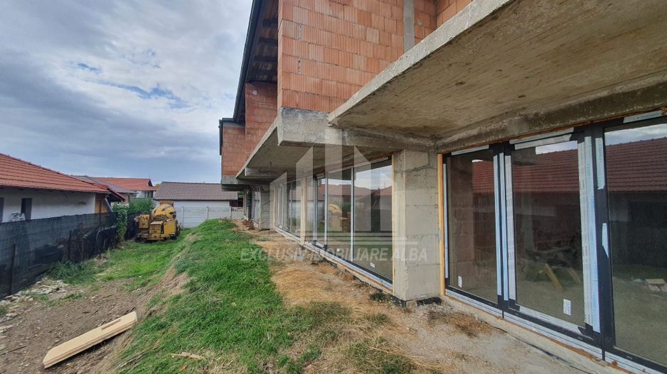 Casa insiruite de vanzare, Sebes - Poză 4