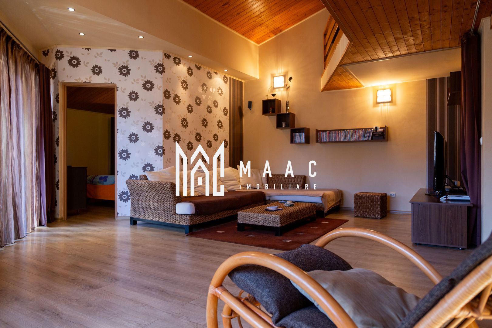 Casa 6 camere | P+M | Curte | 270 MPU | Zona Centrala - Poză 44