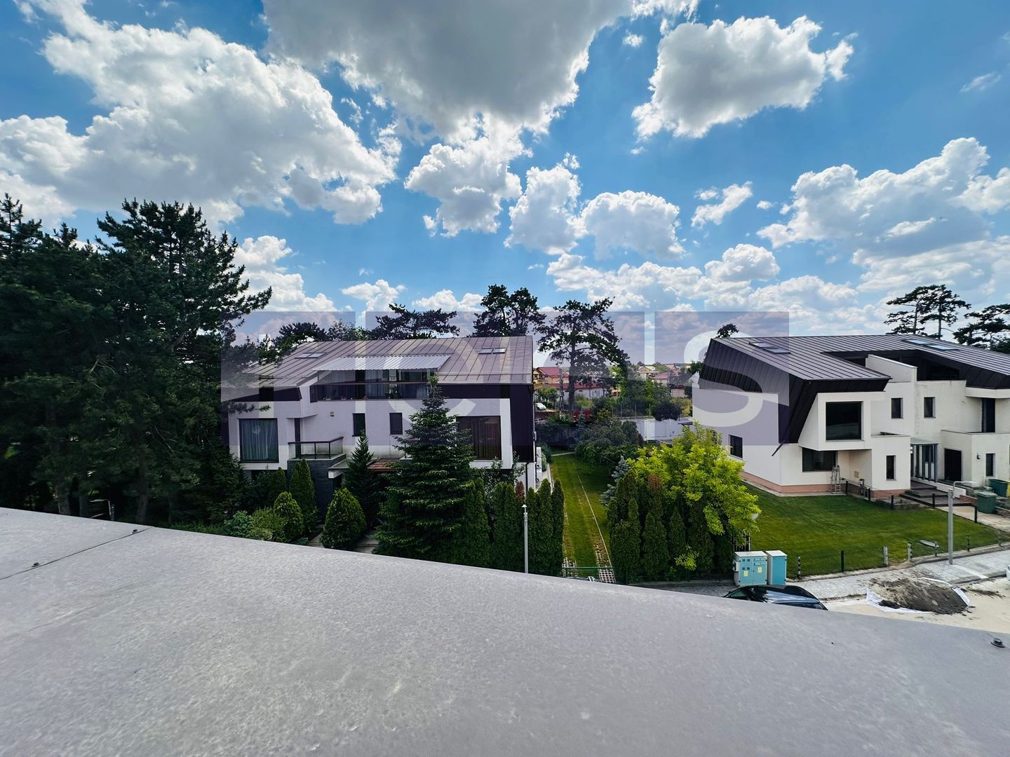 VILA DE LUX | BUFTEA LAC | 8 CAMERE - Poză 5