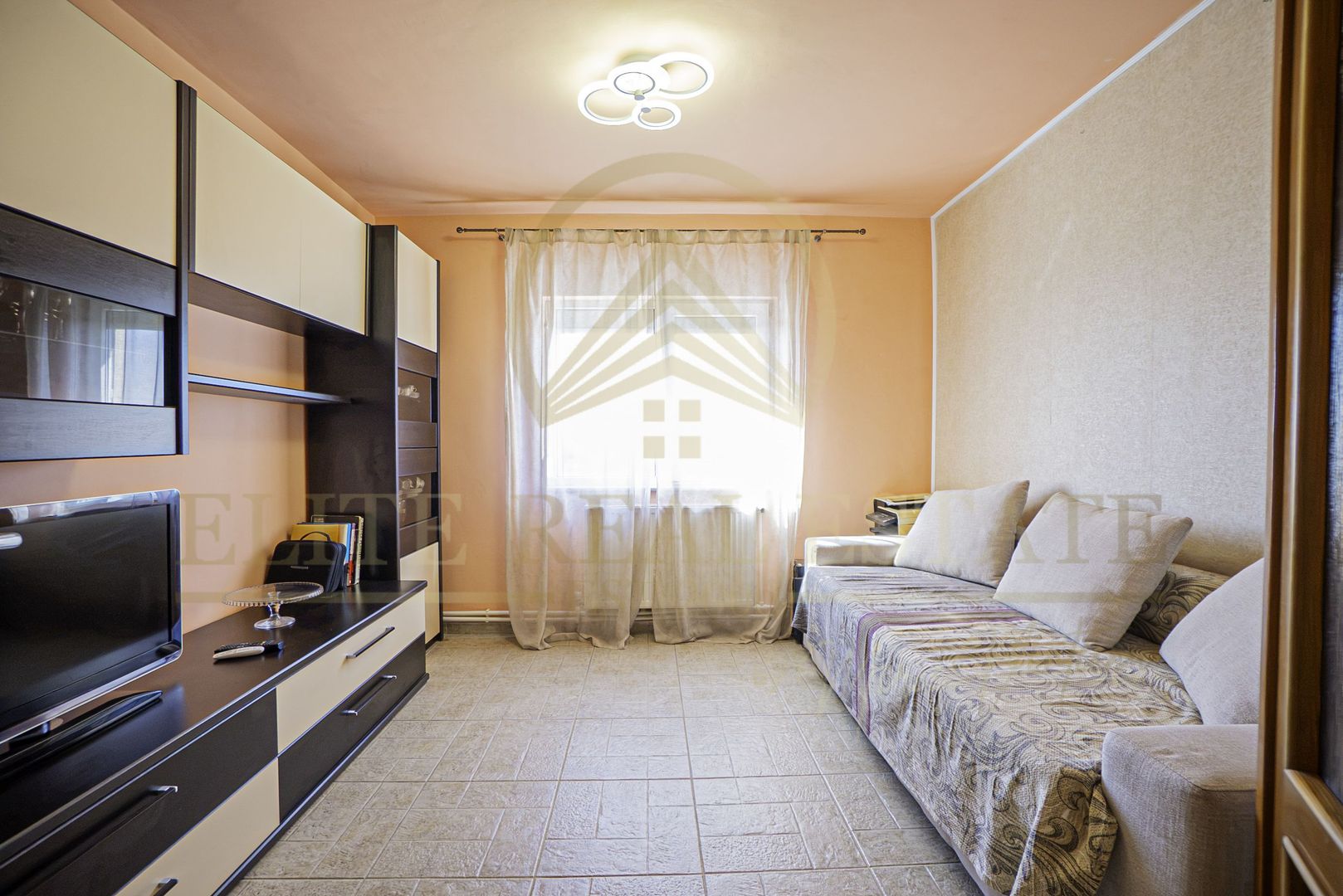 Apartament spațios cu 4 camere | 2 băi | 2 balcoane | Inel 2 - Poză 1