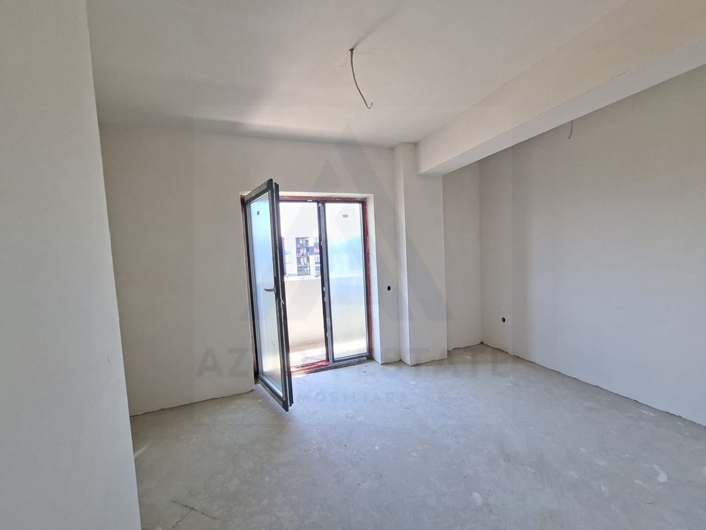 Apartament 50.39 mp utili balcon 8.4mp debara si parcare pe Dna Stanca - Poză 1