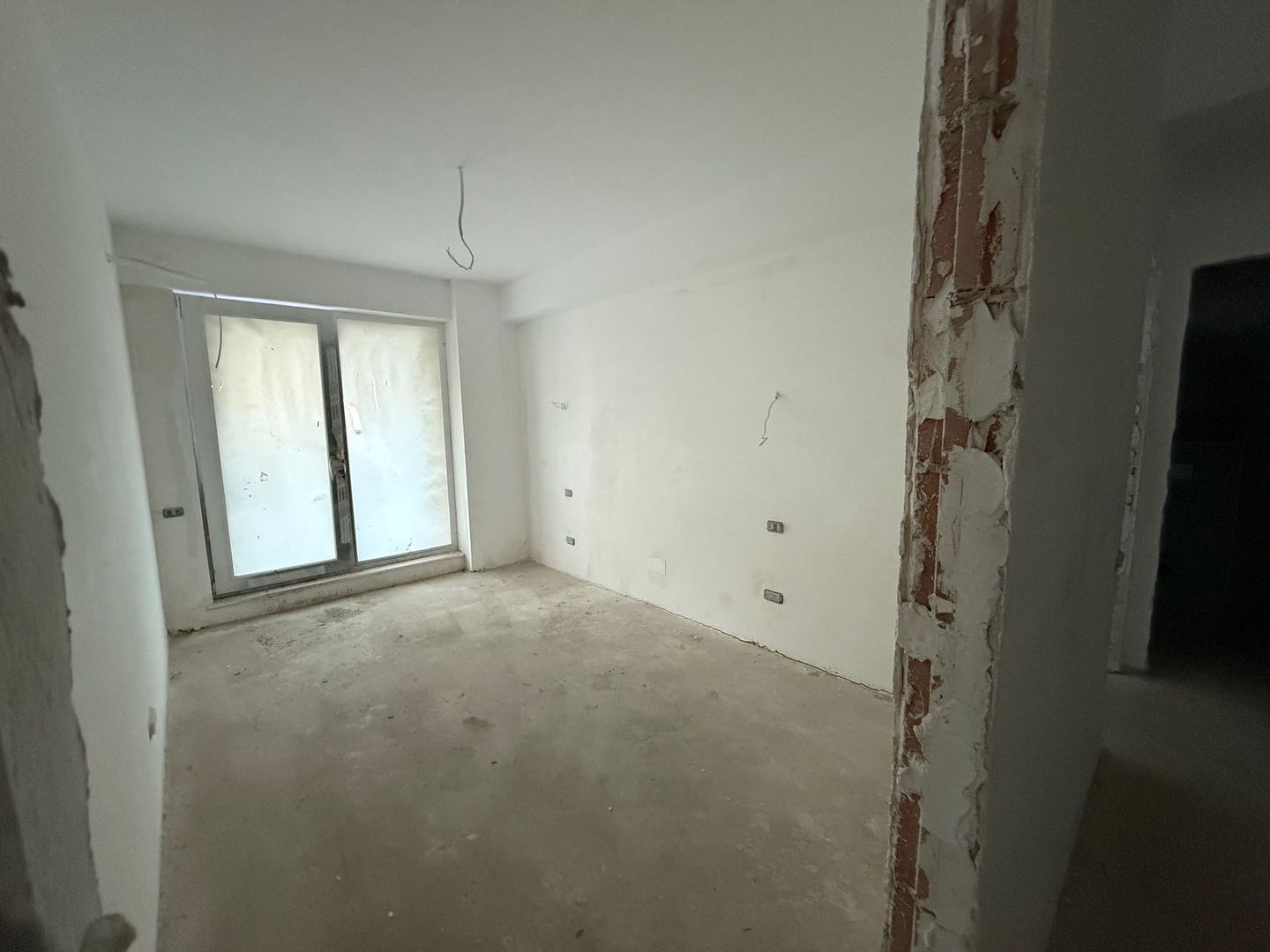 Apartament 4 Camere de Vanzare - Poză 7