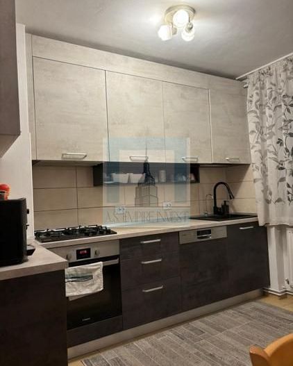Apartament 4 camere mobilat/utilat-zona Centrul Civic - Poză 2