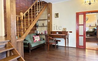 Casa ultracentrala - o oaza de liniste in inima orasului - Poză 6