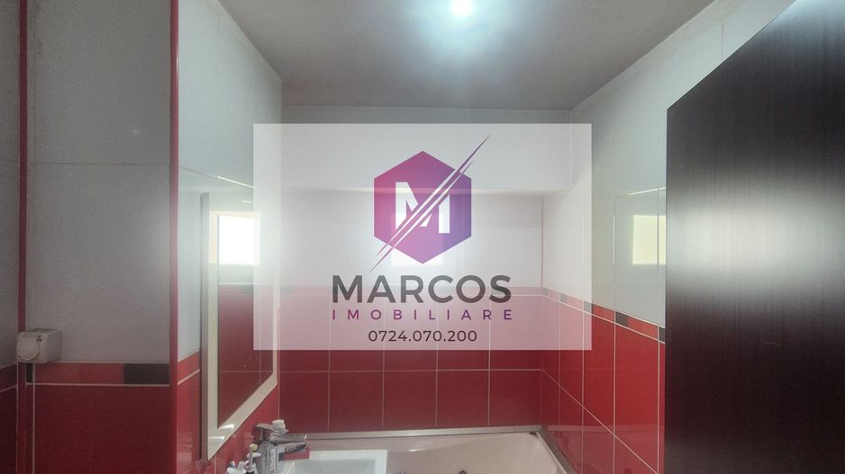 Vand apartament 2 camere Centru - Poză 12