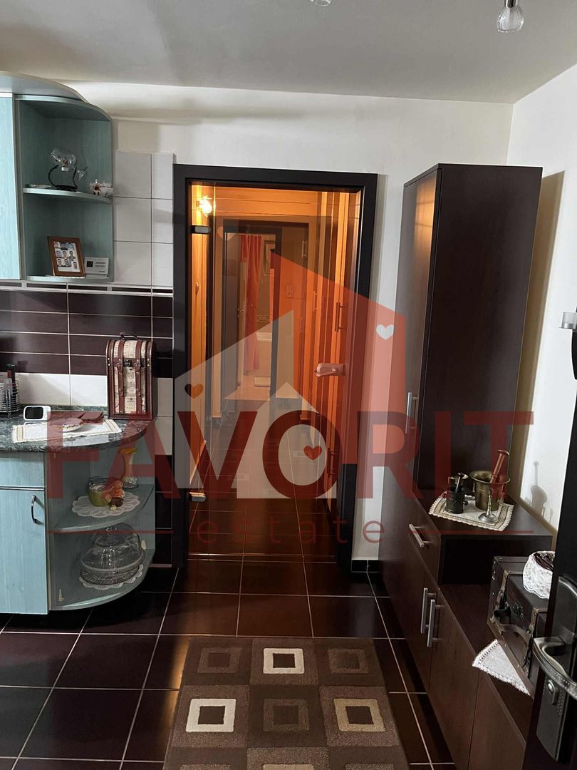 3 camere, decomandat | etaj 4 | centrala proprie | mobilat | zona excelenta - Poză 14