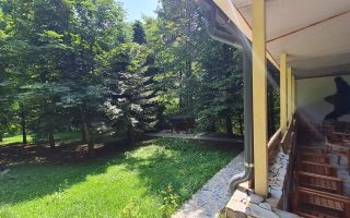 In inima muntelui! Vanzare pensiune in Moroeni-Jud Dambovita - Poză 2