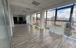 Spatiu birou renovat luminos cladire birouri I Simion Barnutiu - Poză 1
