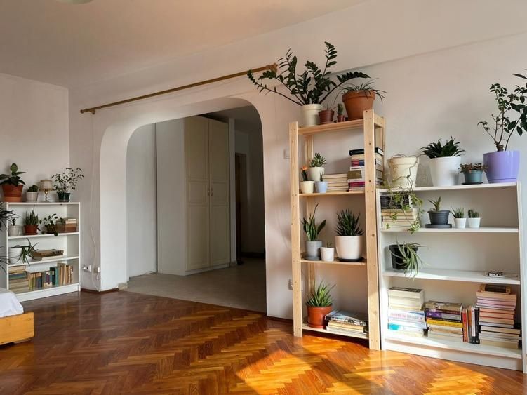 Garsonieră spațioasă, open space, balcon mare, Dorobanți – 3 min ASE - Poză 2