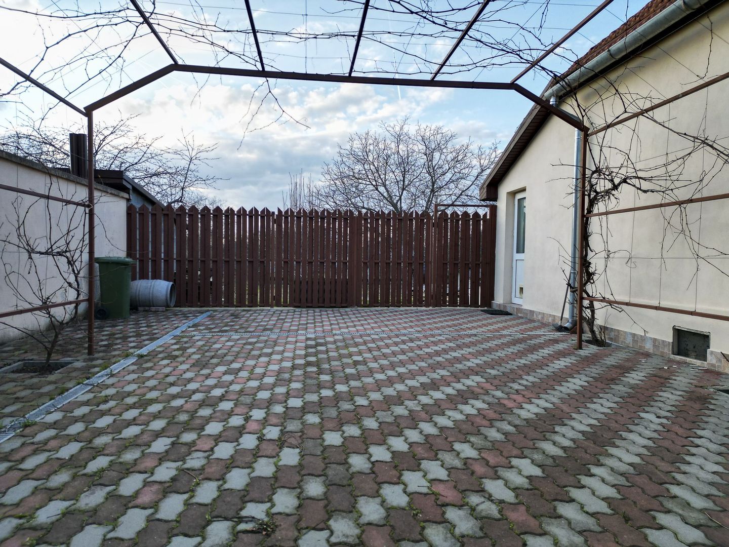 Casă cu 5 camere în Vladimirescu - Poză 28