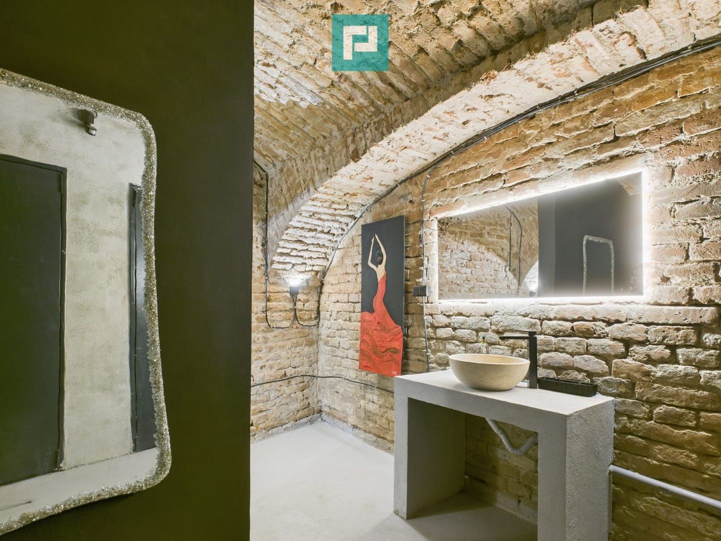 Eleganță subterană - pivniță exclusivistă Arad - Poză 5