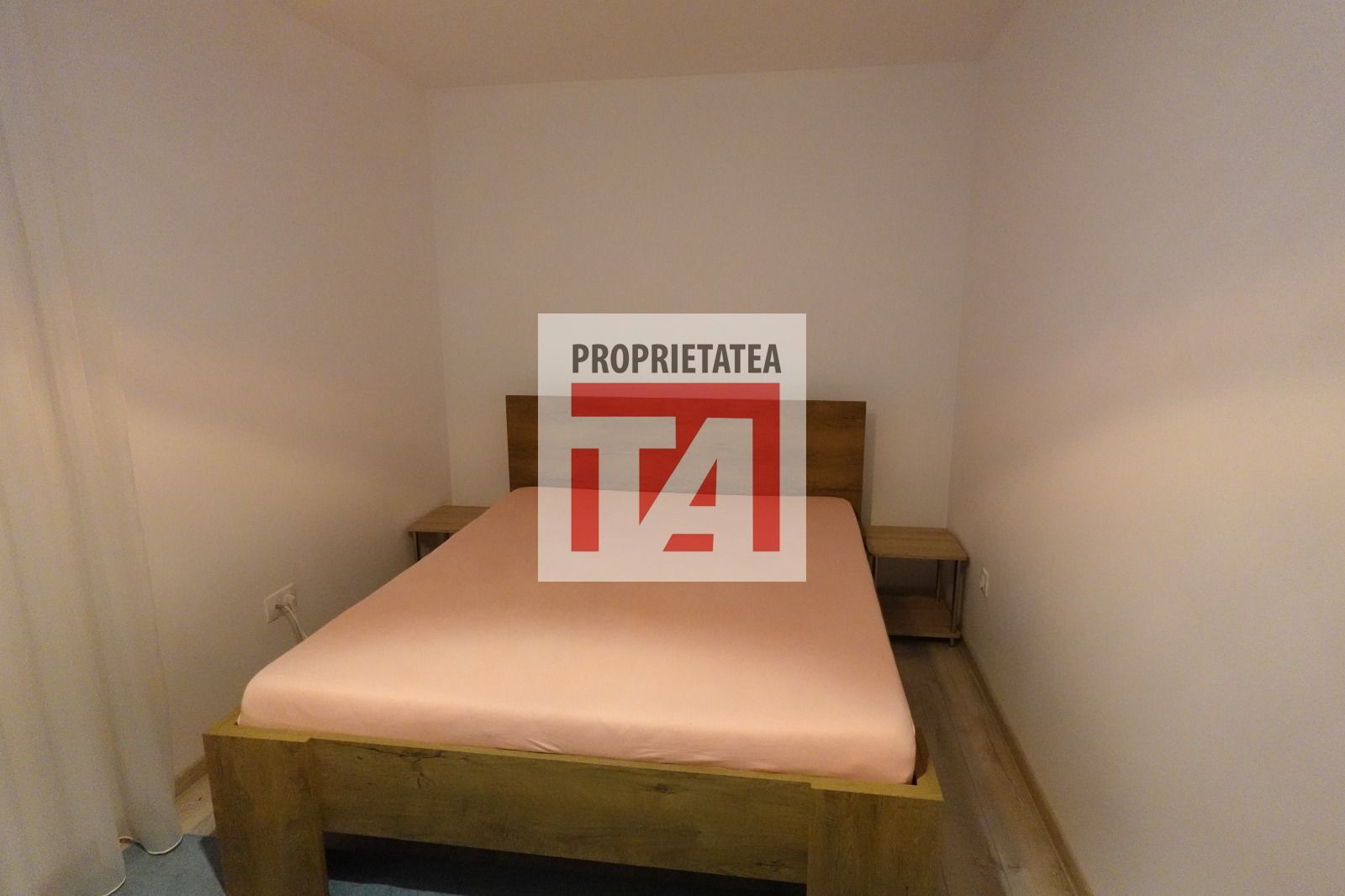 Apartament cu 3 camere decomandat zona Dealul  Florilor - Poză 3