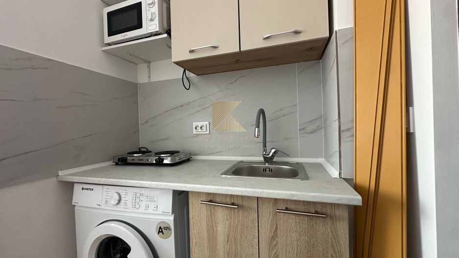 Camera cu baie, renovata complet, Str. Serii 2, prima inchiriere - Poză 6