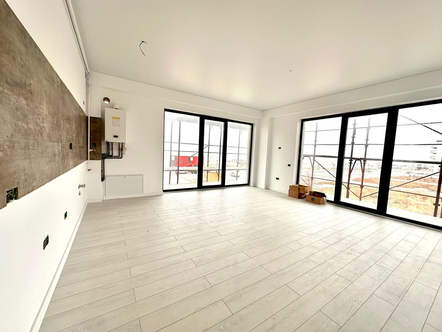 Apartament de vanzare 2 camere- vedere la mare - Poză 1