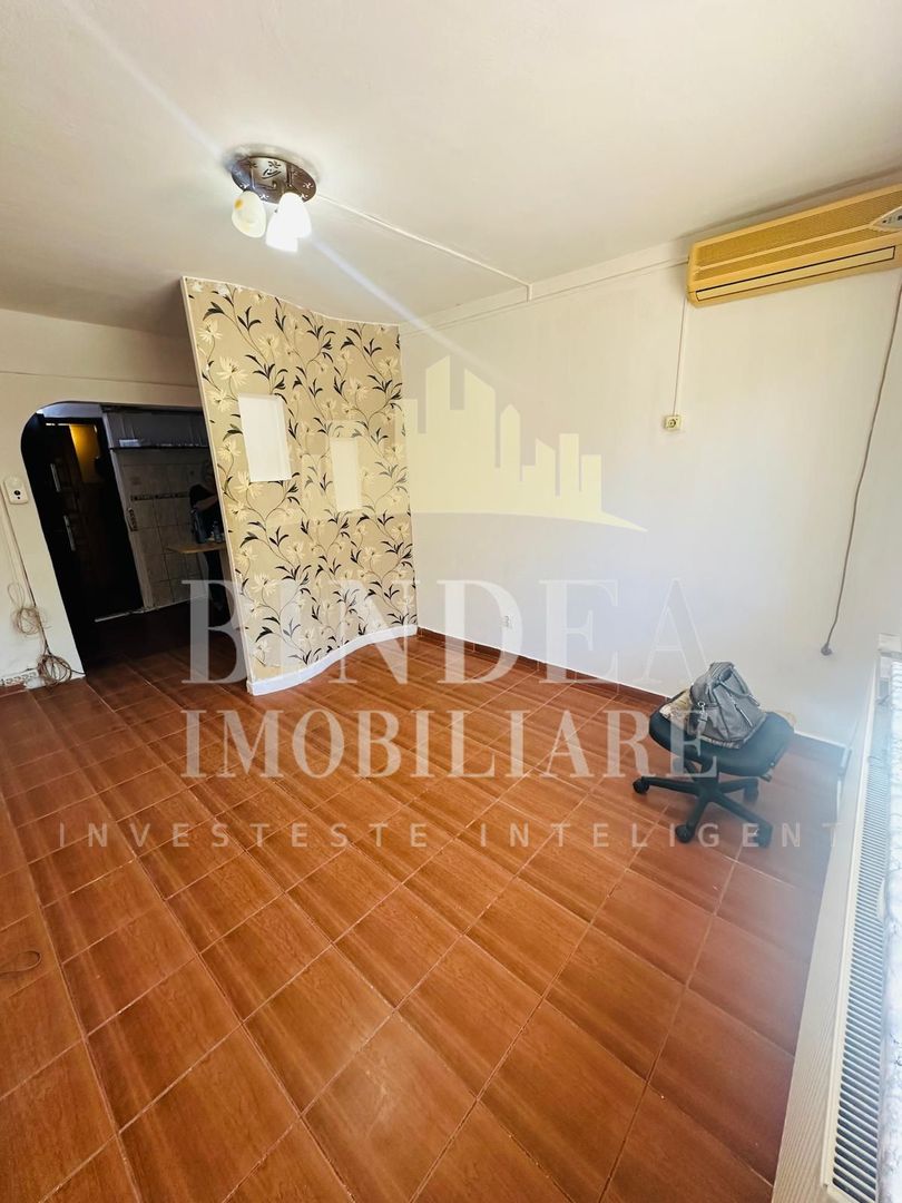 Garsoniera parter zona Blascovici, bloc izolat - Poză 2