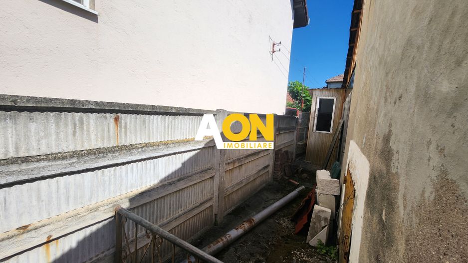 De vanzare casa 5 camere, 655mp teren, zona Cetate - Poză 20