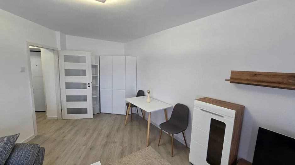 GARSONIERA- 13 SEPTEMBRIE, BUCATARIE INCHISA, PARCARE, BLOC NOU - Poză 2