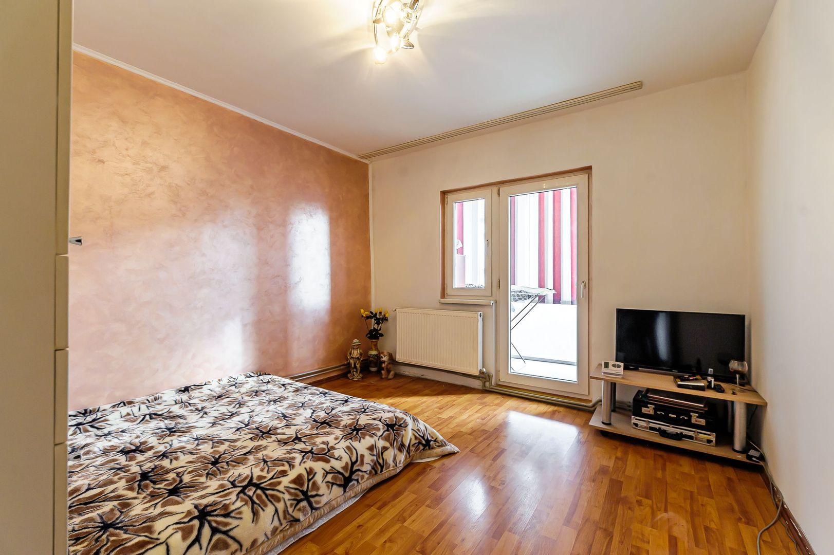 Apartament cu 3 camere decomandat la etajul 3 - Poză 3