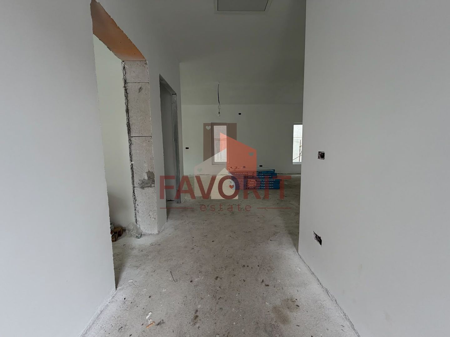 Duplex in Utvin | 3 camere | Toate utilitatile | Curte | Asfalt | - Poză 7