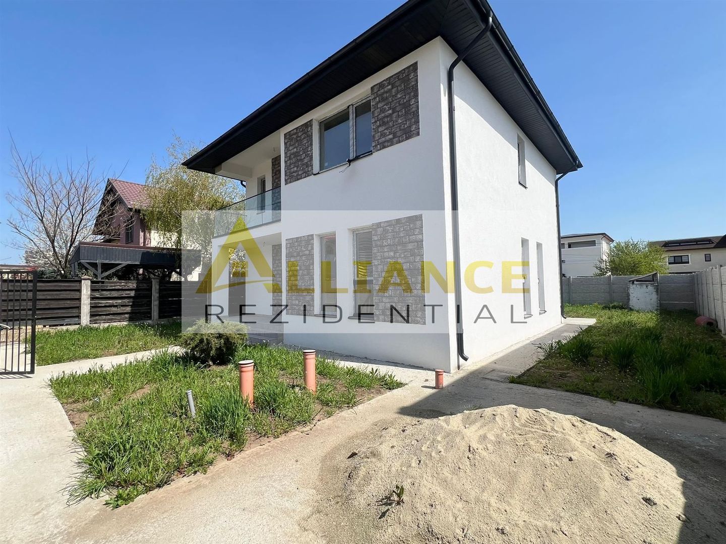 Vila Individuala - 5 camere-3 bai-Strada Miorita-500 M  de STV - Poză 26
