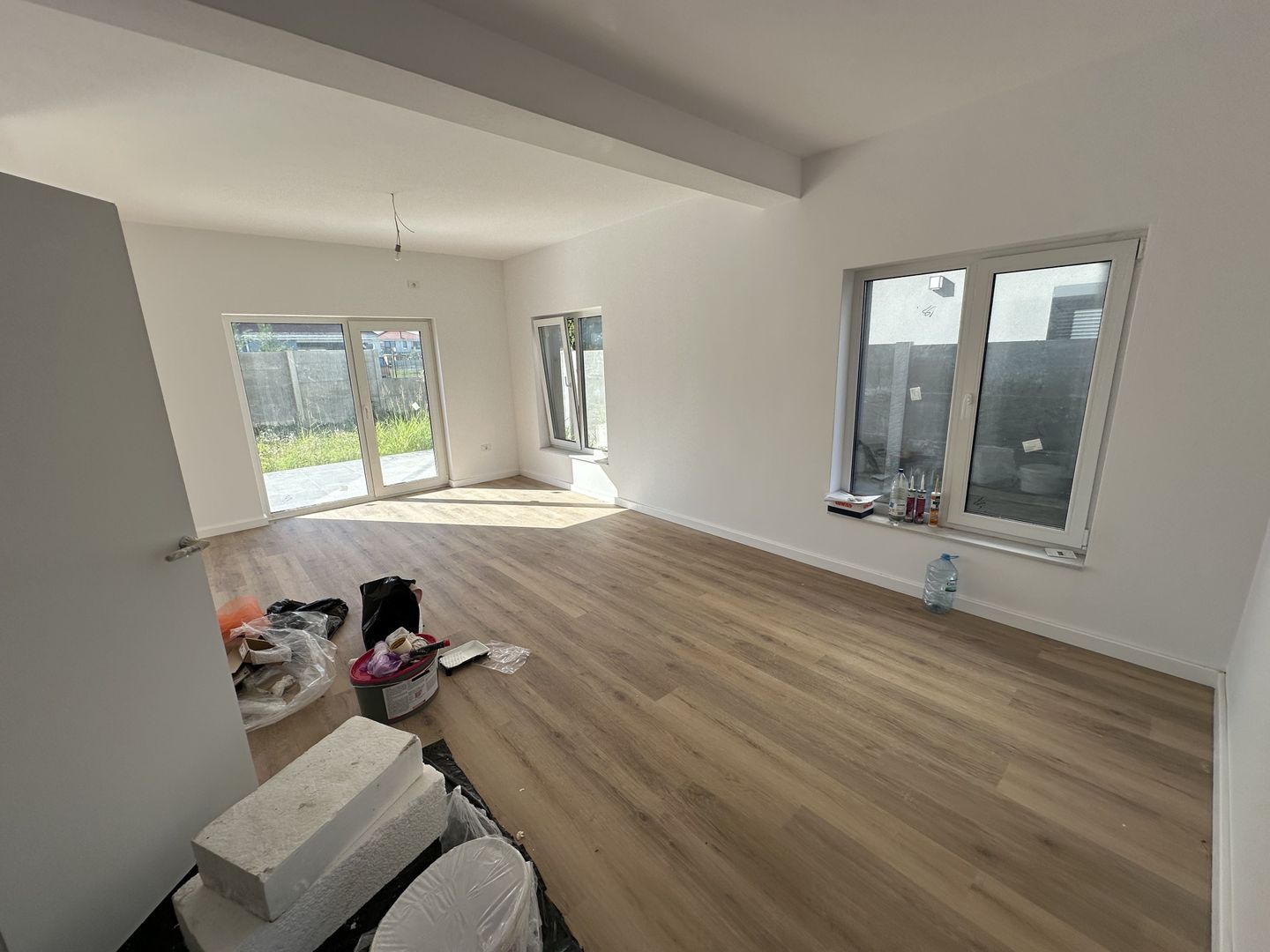 Duplex despartit prin spatiu tehnic - Poză 2