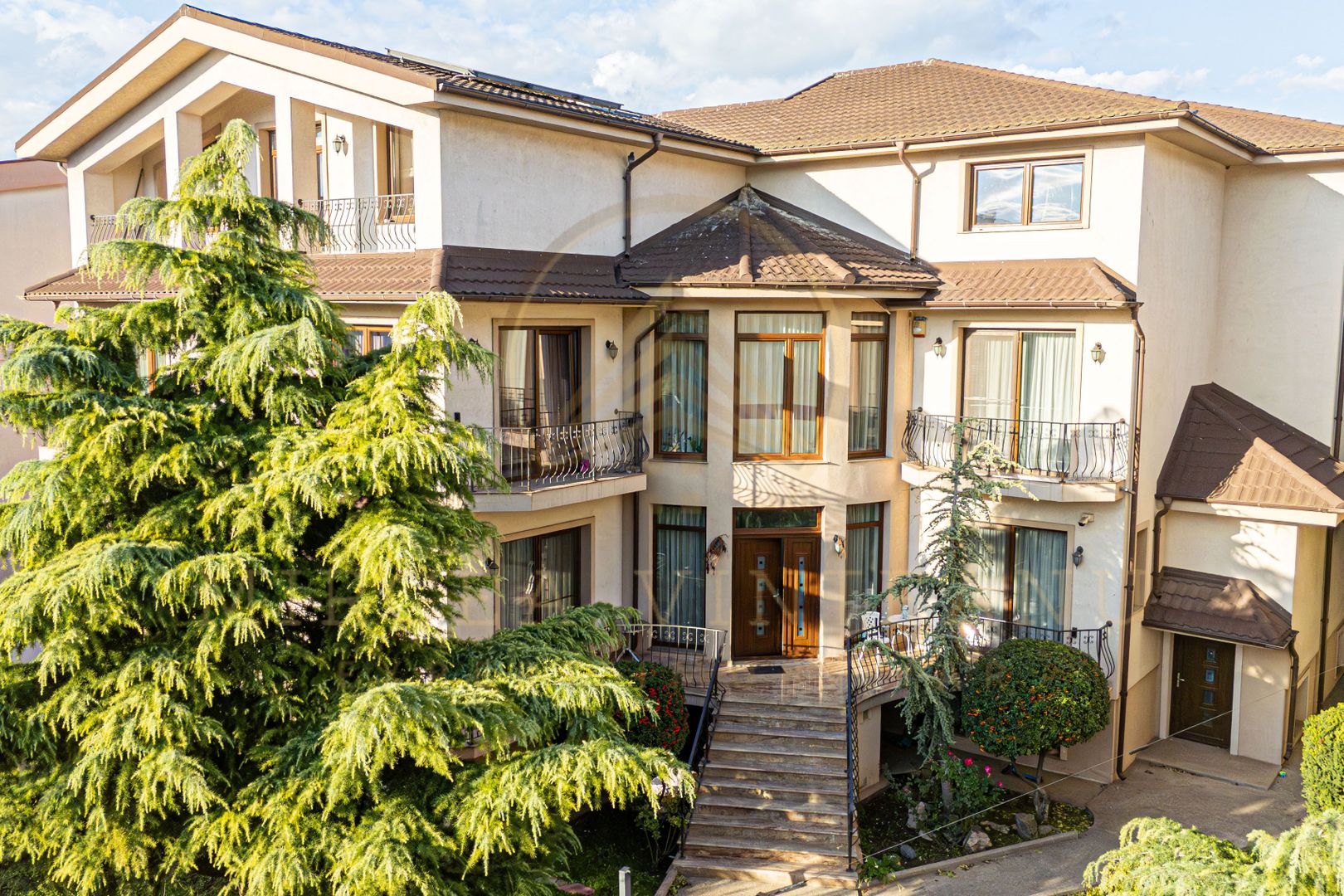 DACIA - Vila D+P+1E+M, teren 780 mp, deschidere 24 ml. - Poză 104