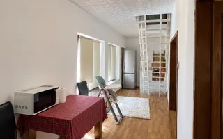 Casa spatioasa cu teren de 800 mp, Muntenii de Jos - 5 camere - Poză 22