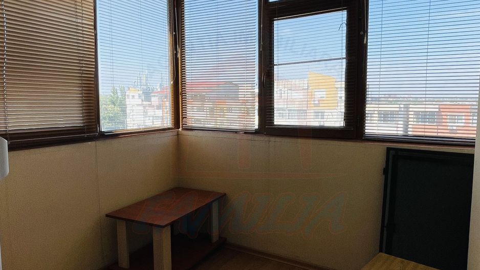 Apartament spațios cu 3 camere, 2 băi și 3 balcoane – I.C. Frimu, 80mp - Poză 12