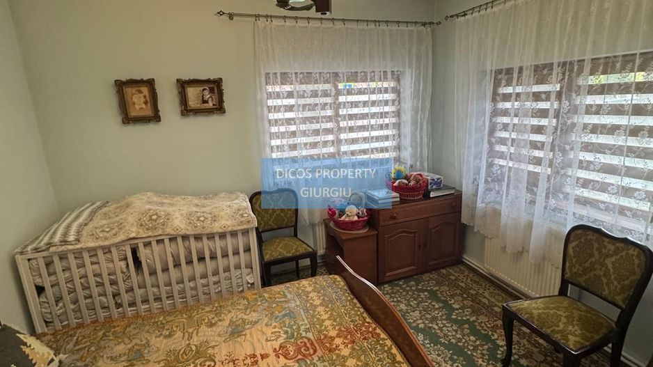 Casă cu 4 camere de vânzare – Str. I. C. Brătianu - Poză 5