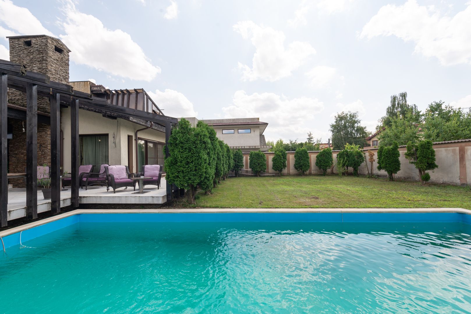 Vila cu piscina, 6 camere, 254mp utili, 815mp teren, com. Berceni - Poză 40