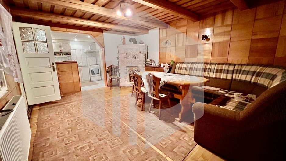 Casa de vanzare  in Talmacel-Teren 4000 mp cu livada+garaj - Poză 8