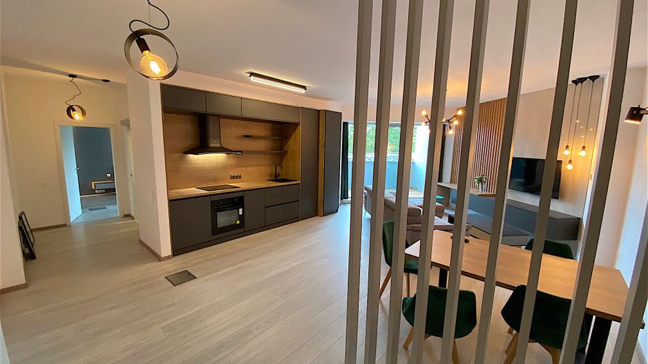 Apartament cu parcare subterana in imobil cu piscina si SPA - Poză 20