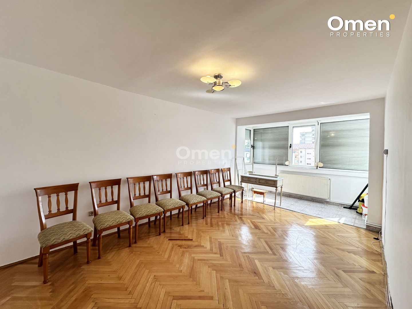 Apartament 4 camere cu garaj ,  b-dul Unirii 118 900 euro - Poză 1