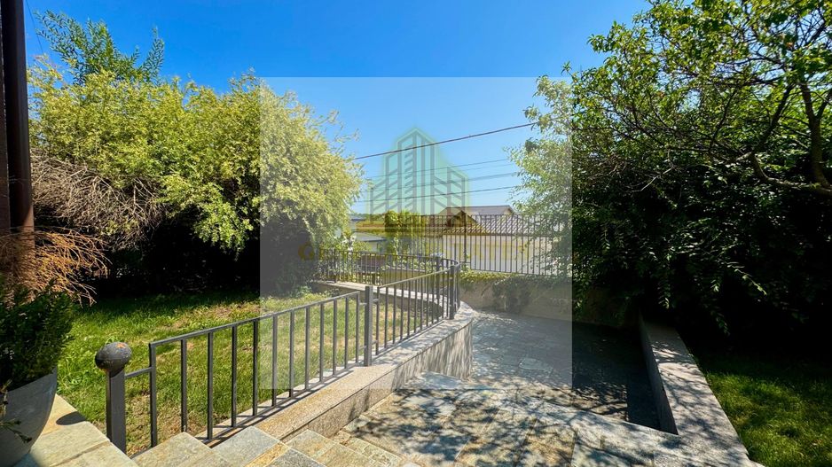 Vînzare Casă în 3 Nivele -Hlincea - 343 m.p. - Poză 5